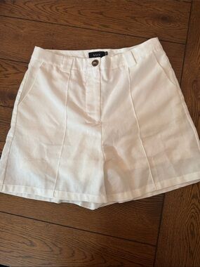 VICI White Linen-Blend High-Rise Tailored Shorts